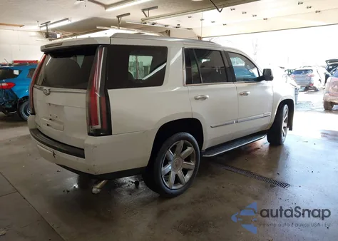 2016 Cadillac Escalade Luxury Collection из США, поврежденный, VIN 1GYS4BKJ8GR339460